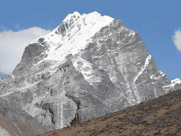 How to Prepare for the Lobuche Peak Climb