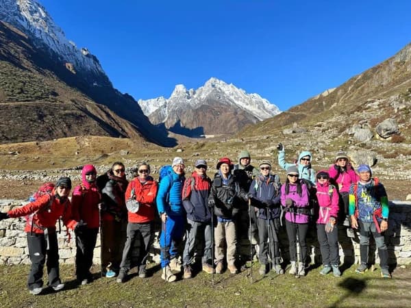 Manaslu Circuit Trek Group