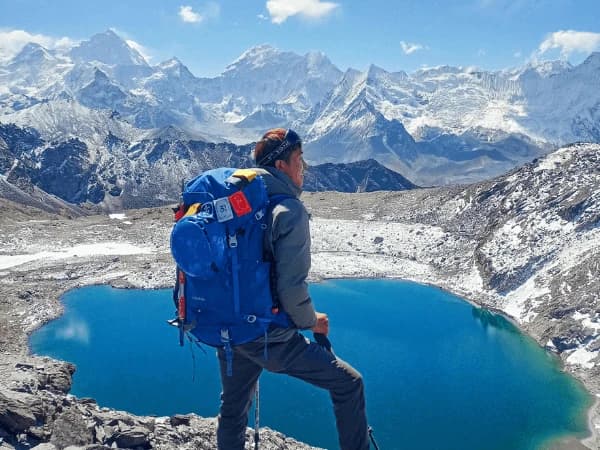 Should I Hire a Guide for the Nepal Trek