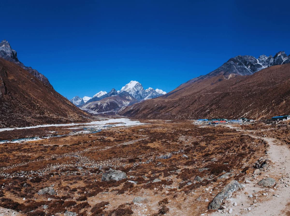 lobuche-peak-climbing