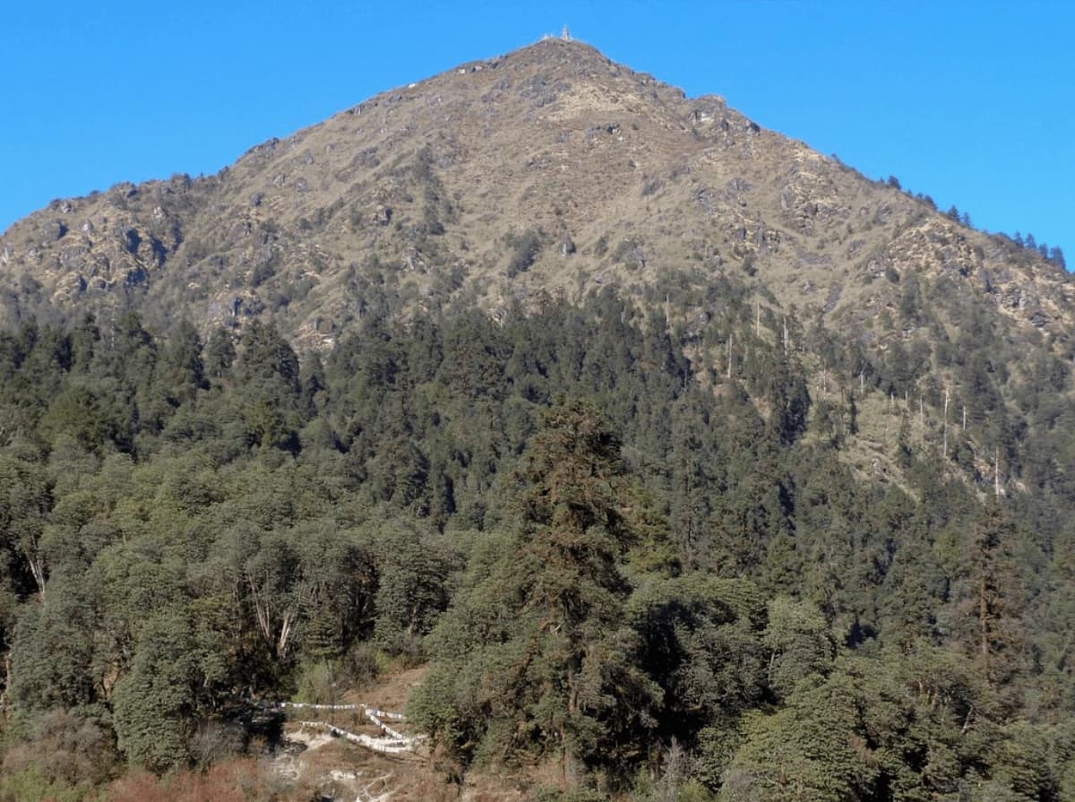 Ama Yangri Trek
