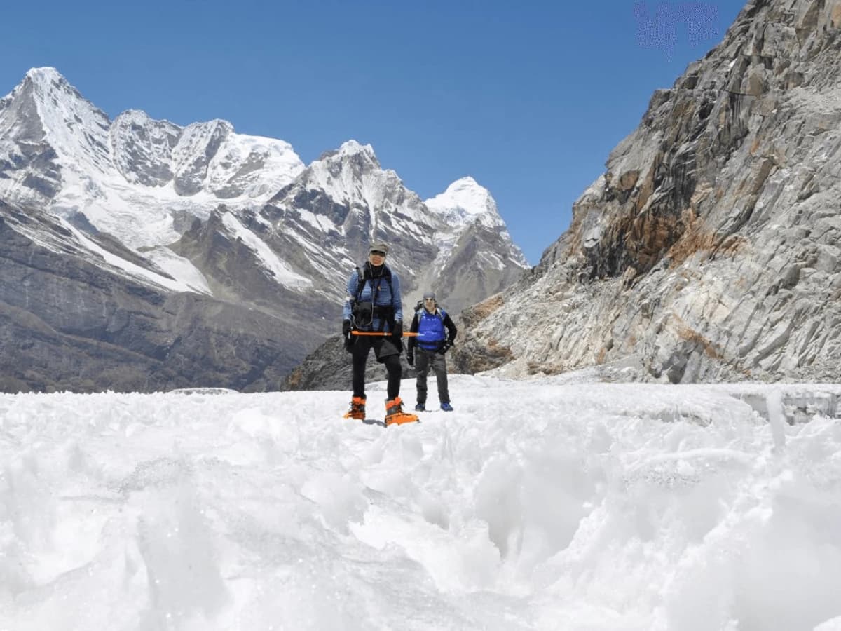 Climbing Mera Peak