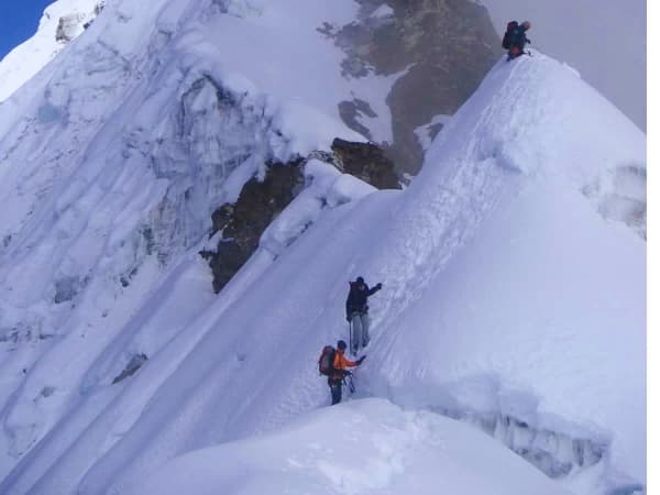 Lobuche Peak Climbing Otn 6