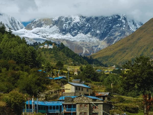 Short Manaslu Base Camp Hike 1