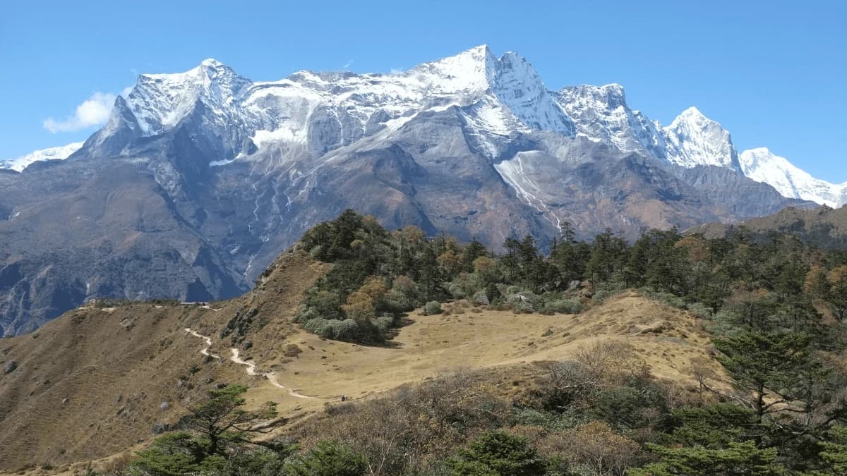 Kongde Peak View from Khumjung