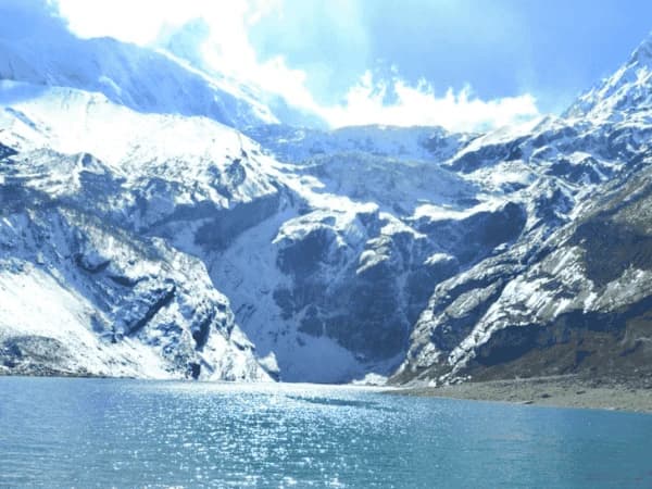 Why is the Manaslu Trek Harder than the Everest Trek?