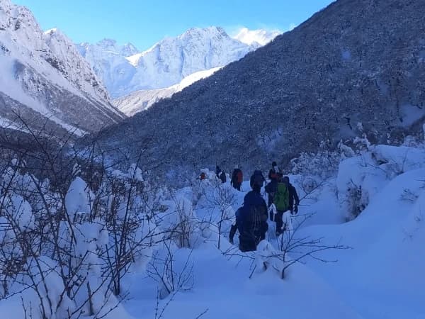 Budget Manaslu Circuit Trek Package