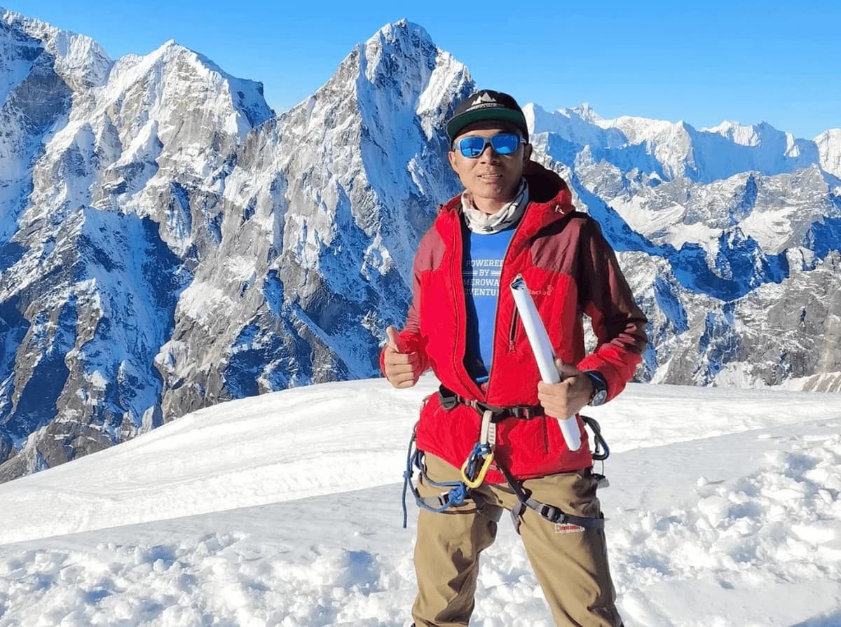 Short Mera Peak Climbing