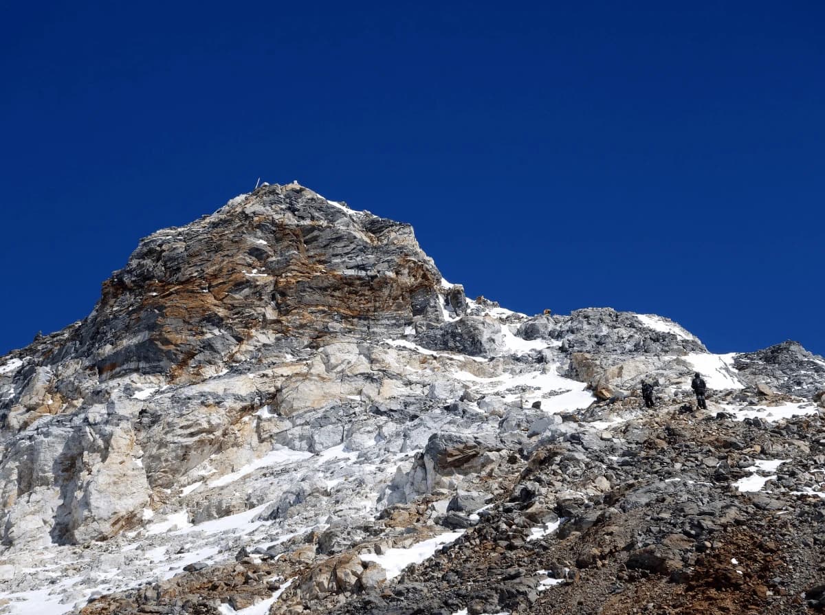 Langtang Yala Peak Trek