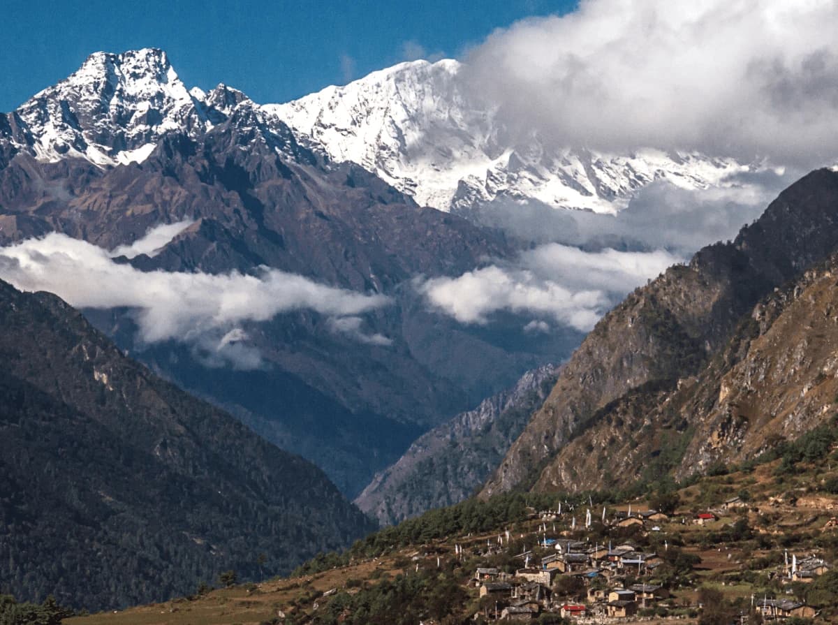 Short Tsum Valley Trek