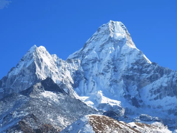Ama dablam peak