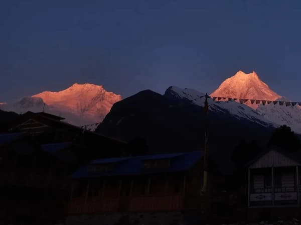 Early morning manaslu