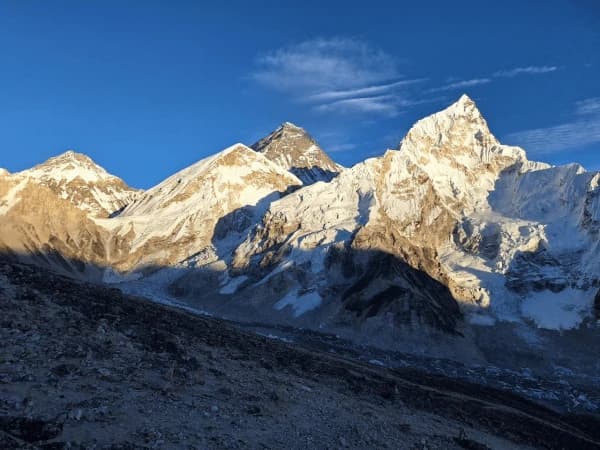 Golden mt everest view