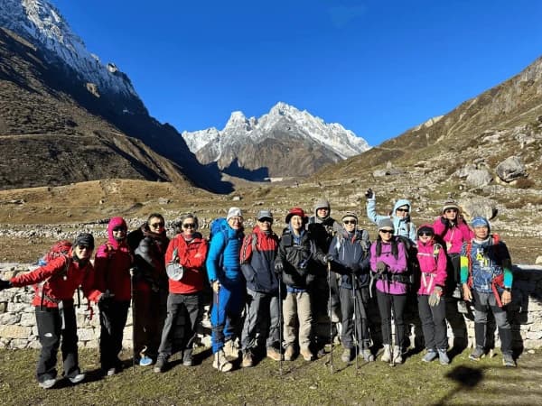 Group in manaslu