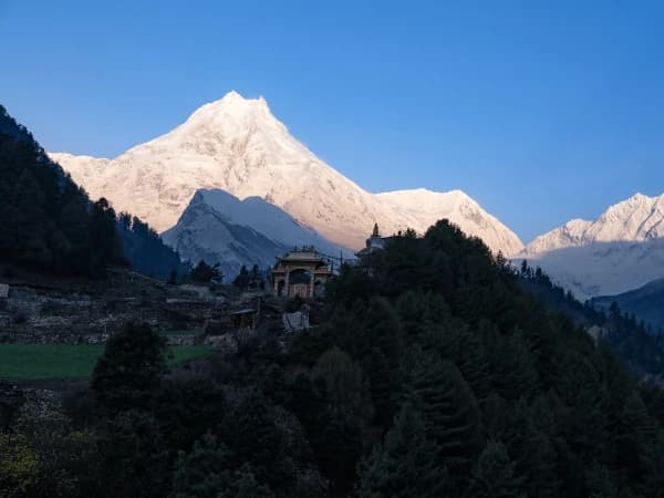 Manaslu mountain