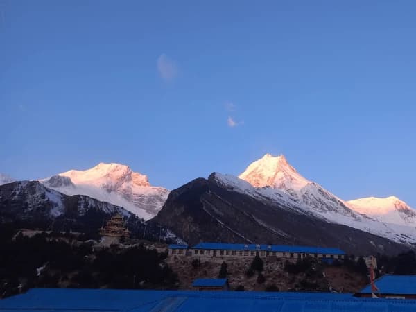 Mount manaslu