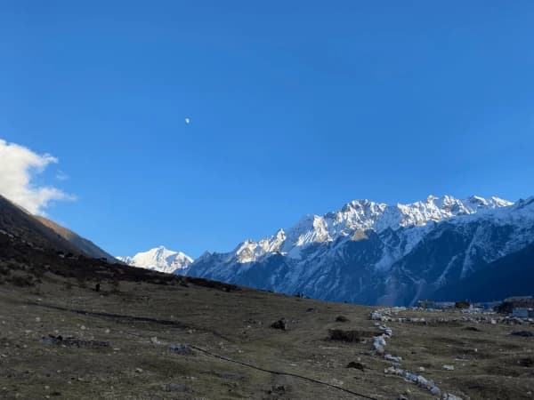 Mountain view from kyangjin