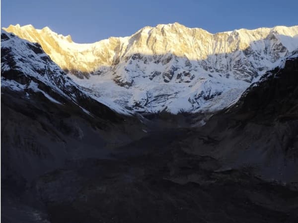 Sunrising over annapurna