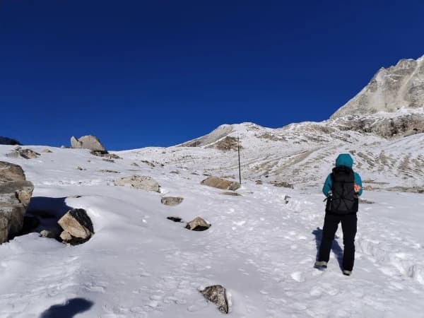 While passing manaslu larkela pass
