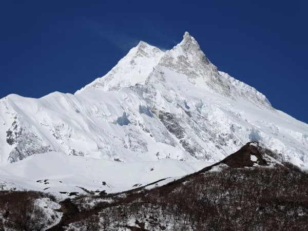 White manaslu overland trek nepal