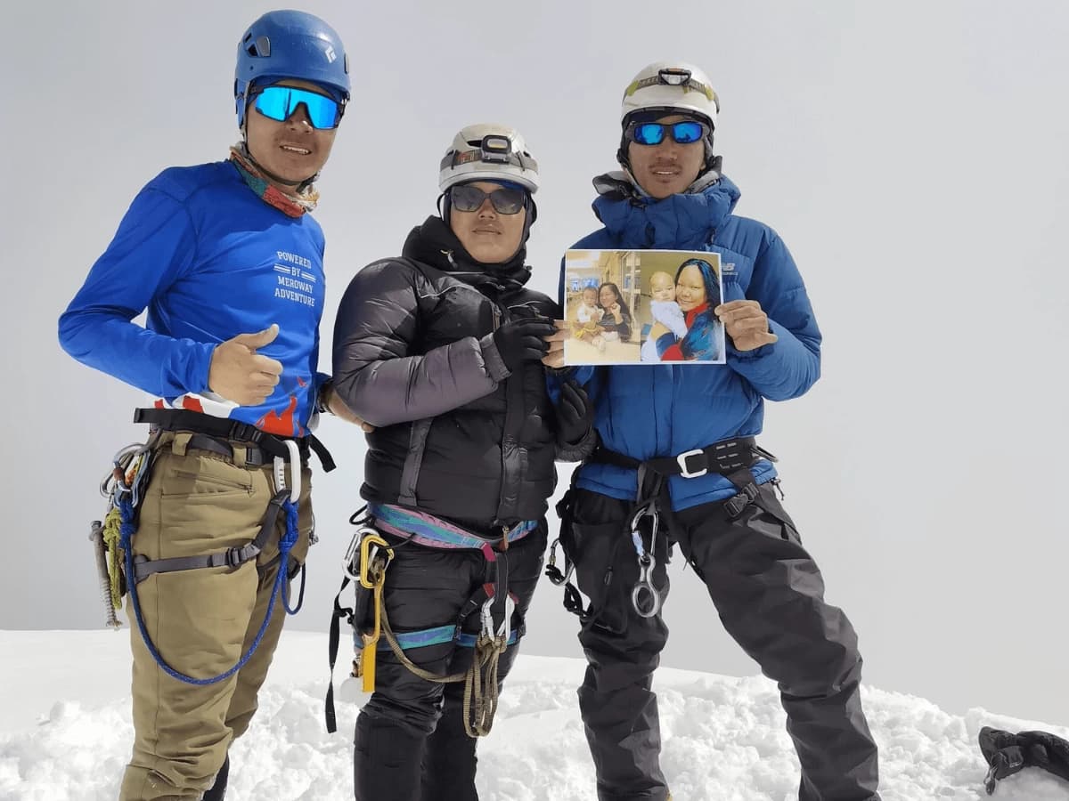 Island Peak Climbing With Everest Base Camp 19 Days 4