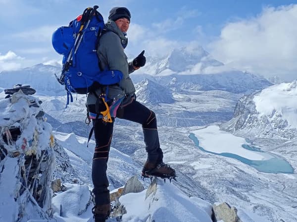 Climbing Guide Of Overland Trek Nepal