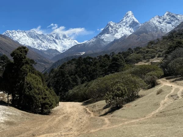Everest Lhotse Amadablam Mointain View