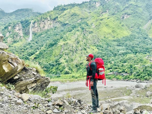 Guide Of Overland Trek Nepal