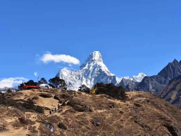 Helicopter Landed In Khumjung With Amadablam