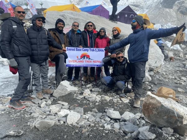 Trekkers Group In Ebc