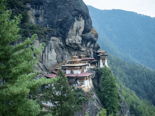 Bhutan Tour from Kathmandu 6 nights 7 days