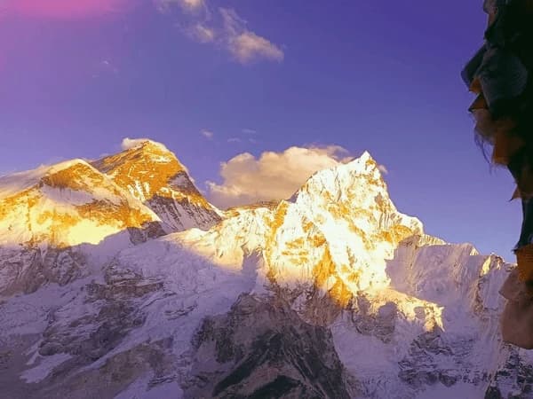Sunrise view over Everest taken photo from Kalapaththar during EBC Guide serveses lukla to lukla