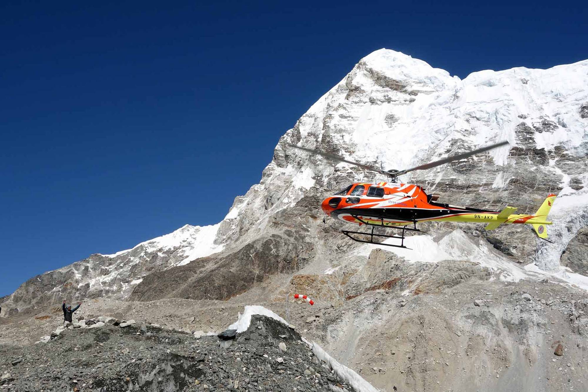 Everest Base Camp Helicopter tour, EBC Helicopter Tour, EBC Heli Tour
