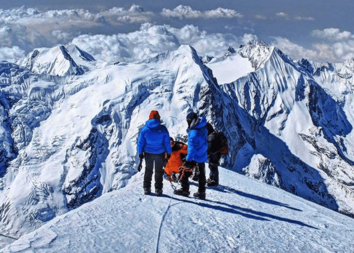 mera-peak-climbing-by-overland-trek-nepal