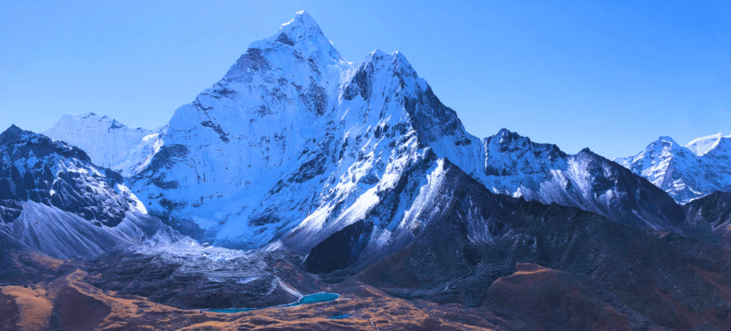 ama-dablam-base-camp-trek