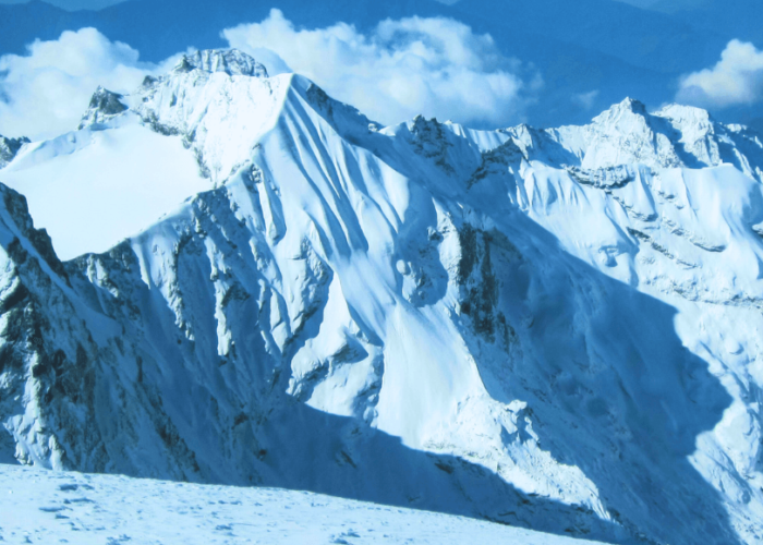 mera-and-lobuche-peaks-via-amphu-labtsa-pass