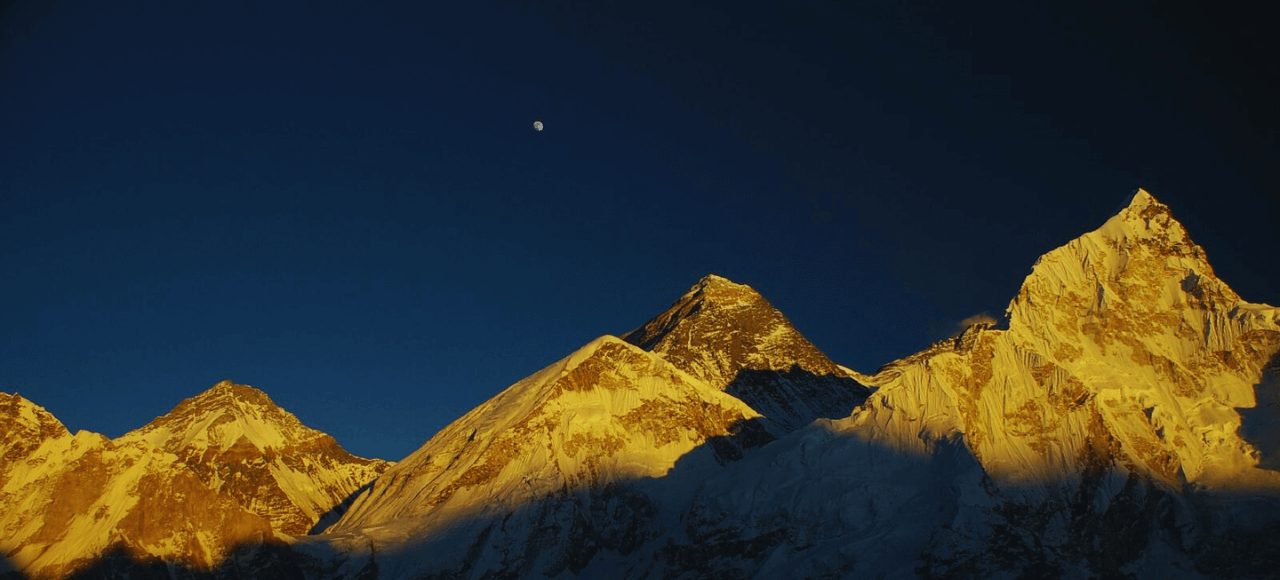 can-I-trek-to-everest-base-camp-on-my-own?